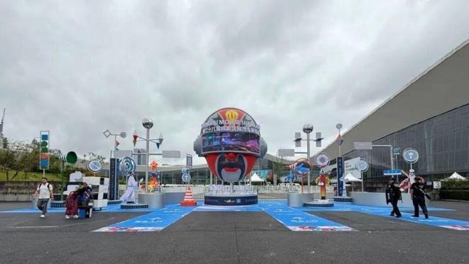 观花看2025成都汽车展销会j9九游会登录海川品车走马(图15)