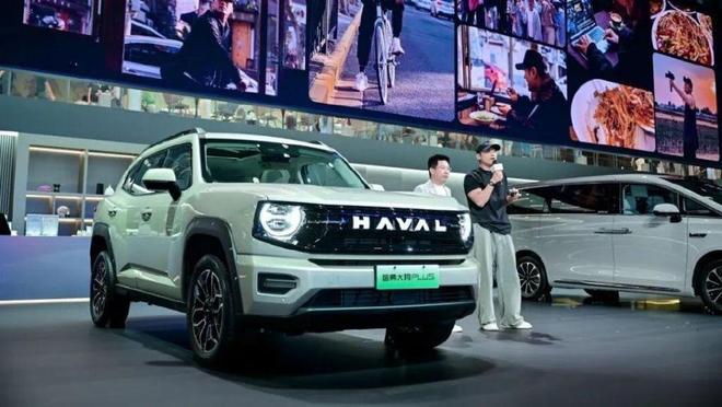 观花看2025成都汽车展销会j9九游会登录海川品车走马(图18)